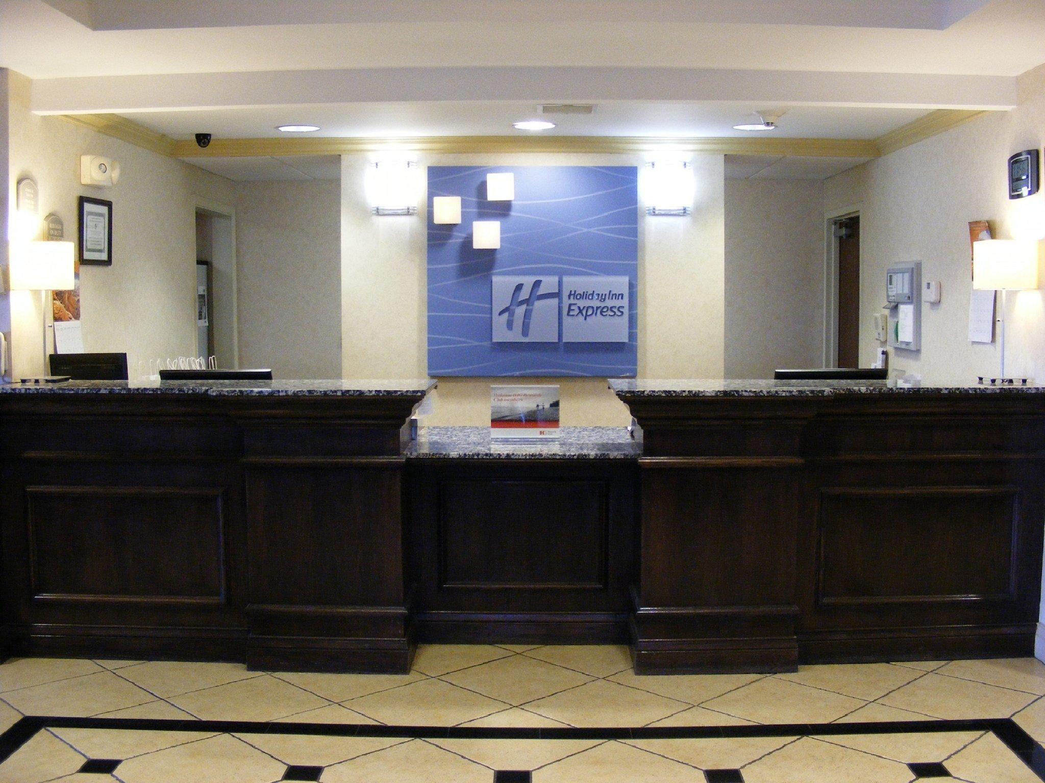 Holiday Inn Express Hotel & Suites Muskogee By Ihg Exterior foto