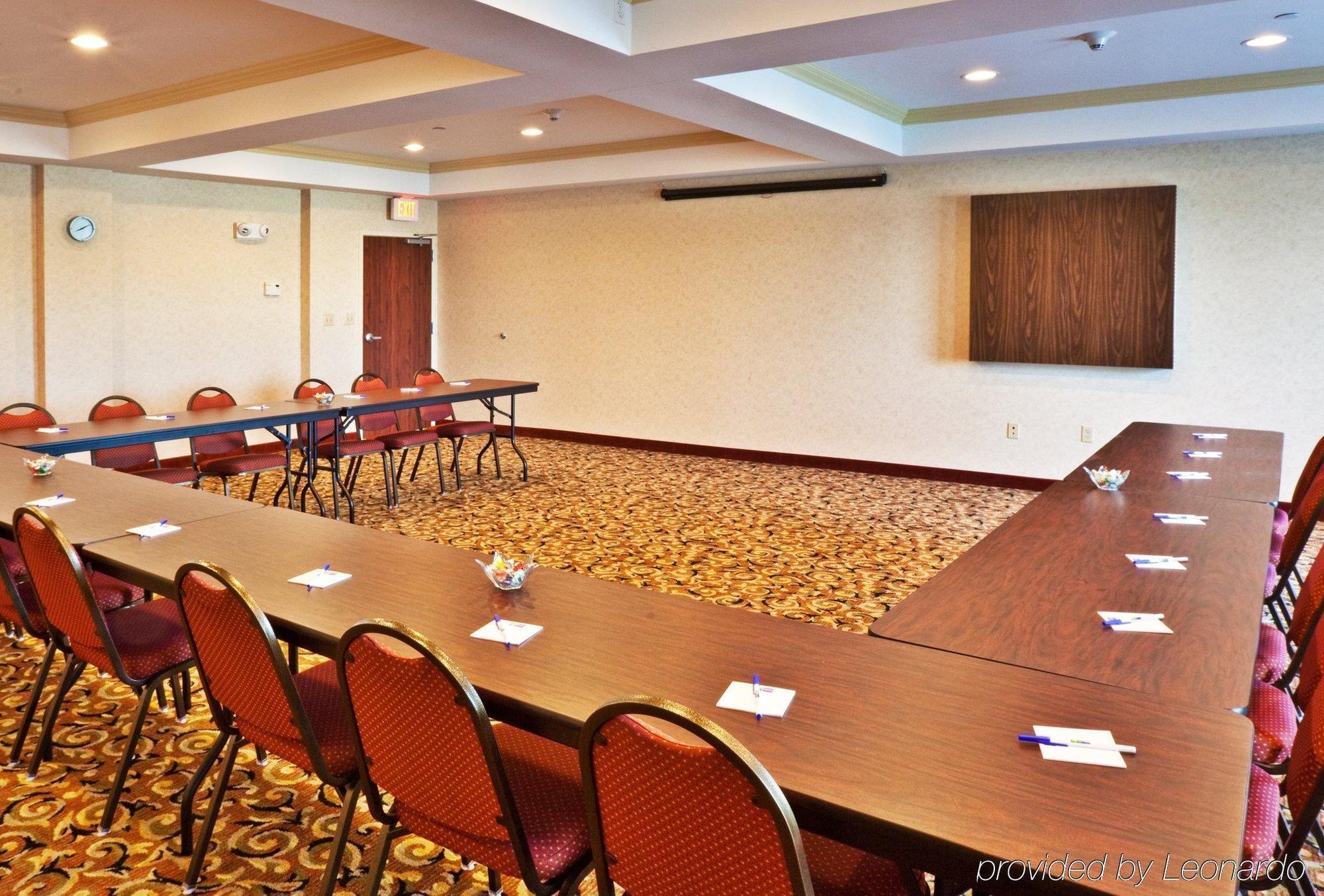 Holiday Inn Express Hotel & Suites Muskogee By Ihg Exterior foto