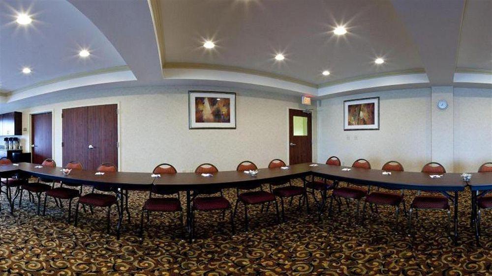 Holiday Inn Express Hotel & Suites Muskogee By Ihg Exterior foto